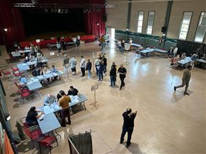 Obren amb normalitat els col·legis electorals de Canyelles