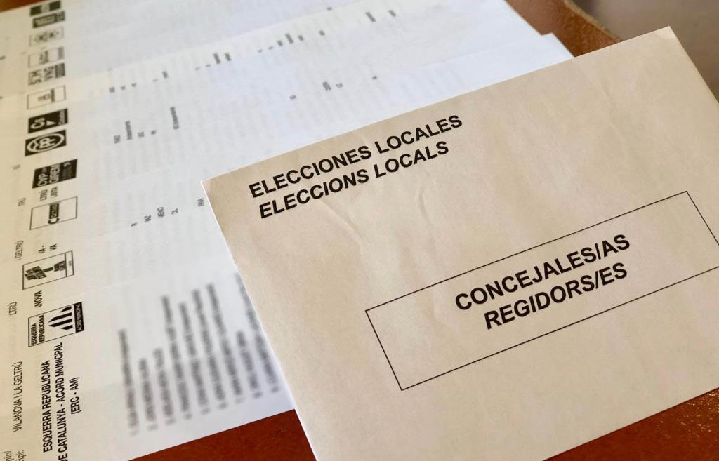 Paperetes eleccions municipals. Eix