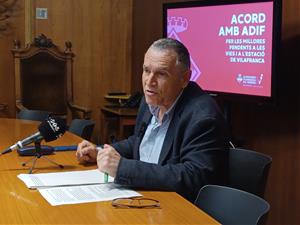 Pere Regull anuncia un “gran acord” amb ADIF per executar totes les millores pendents a Vilafranca. Ajuntament de Vilafranca