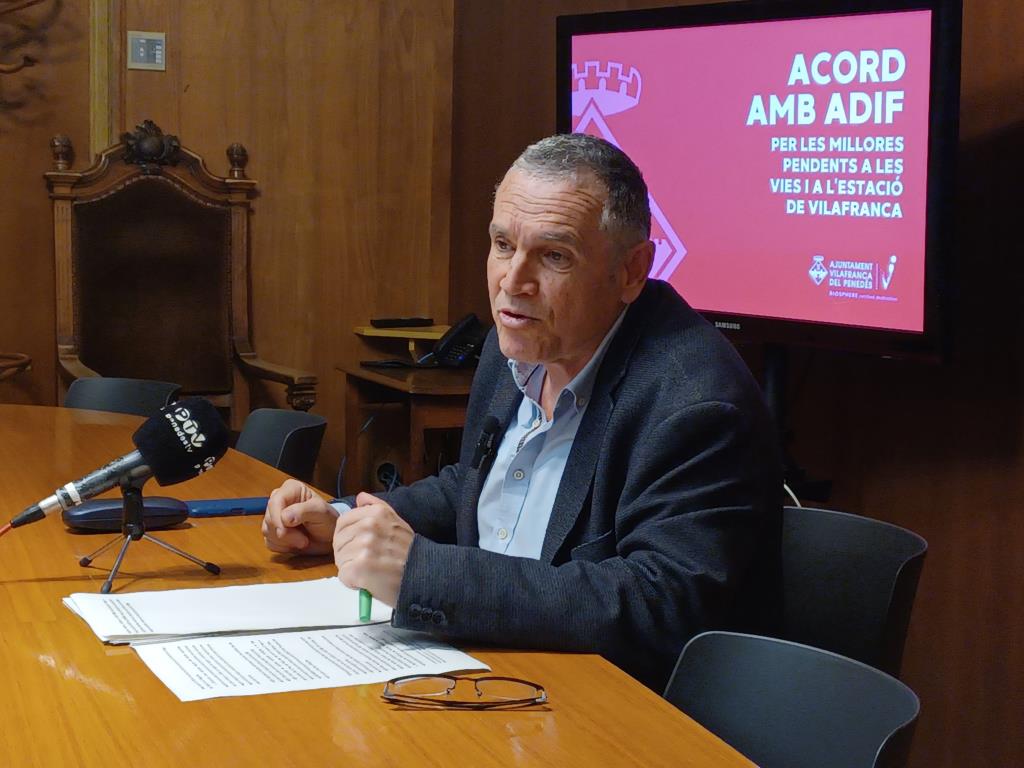 Pere Regull anuncia un “gran acord” amb ADIF per executar totes les millores pendents a Vilafranca. Ajuntament de Vilafranca