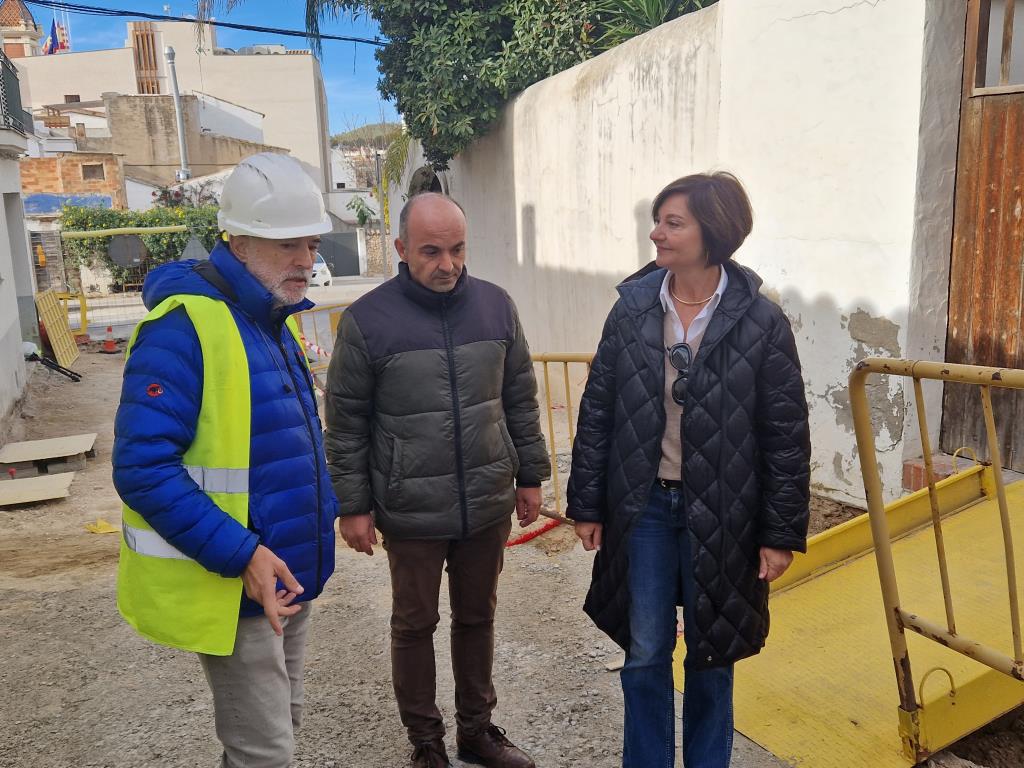 Ribes transforma el carrer Barceloneta en un vial de plataforma única per millorar l’accessibilitat. Ajt Sant Pere de Ribes