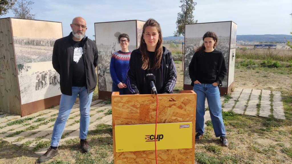 Roda de premsa de la CUP de Vilafranca. Eix