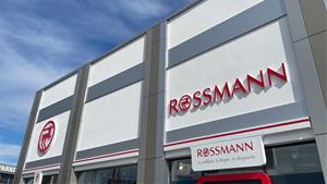 Rossmann, el gegant alemany, obre les seves dues primeres botigues a Catalunya, a Ribes i Sitges. Rossmann