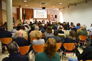 Salvador Illa acompanya el socialista Pedro Campos en la seva presentació com a alcaldable de Sant Sadurní 