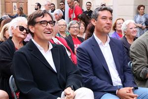 Salvador Illa en un acte electoral al Vendrell amb l'alcaldable Kenneth Martínez