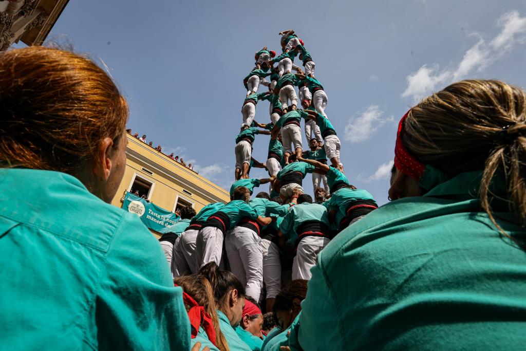 Sant Fèlix llueix una diada plena de gammes extra. ACN