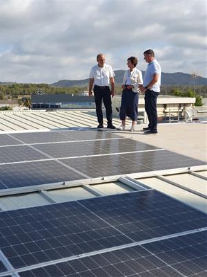 Sant Pere de Ribes invertirà 1,5 milions d’euros en els “sostres solars” dels equipaments