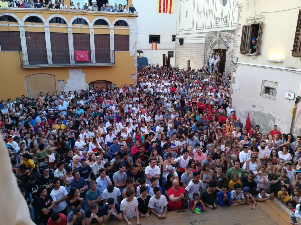 Sant Quintí celebra la seva identitat folklòrica en una Festa Major per a tots els públics. Ajt Sant Quintí de Medion