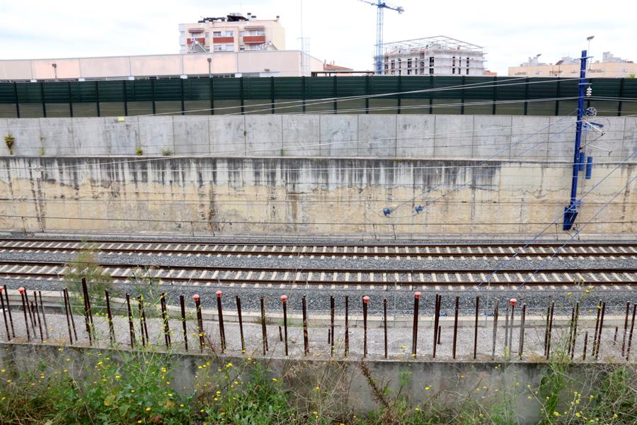 Signats els convenis entre l’Ajuntament de Vilafranca, el Ministeri de Transports i ADIF per cobrir les vies del tren. ACN
