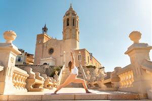 Sitges celebra el Dia Internacional del Ioga amb actes públics per donar-lo a conèixer. Ajuntament de Sitges
