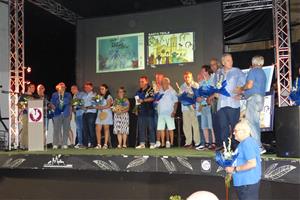 Sitges presenta la Festa Major 2023 amb la colla d'Ex-Geganters dels Gegants Vells de Sitges com a pendonistes. Ajuntament de Sitges