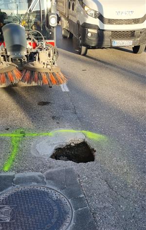 Tallen la ronda Ibèrica de Vilanova per l'enfonsament d'una part de la calçada