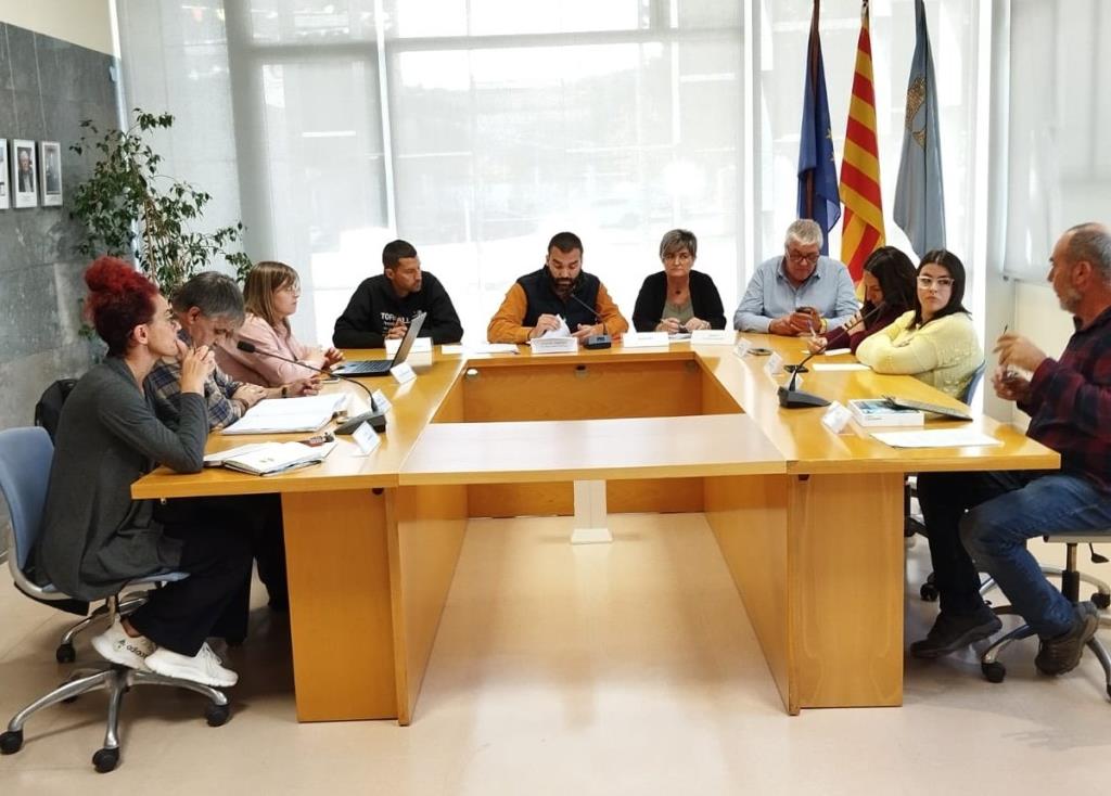 Torrelles de Foix aprova per unanimitat les ordenances fiscals i taxes per a l'any 2024. Ajt Torrelles de Foix