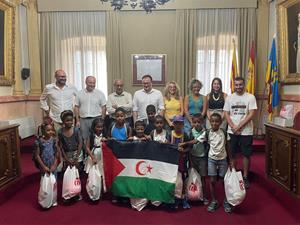 Tretze nens sahrauís gaudeixen de colònies “en pau” aquest estiu a Vilanova i la Geltrú