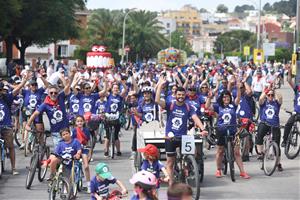 Un miler de persones van participar a la 79a Festa de la Bicicleta del Vendrell