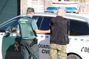 Un total de 21 detinguts en l'operatiu de la Guàrdia Civil contra el cultiu i tràfic de droga. ACN