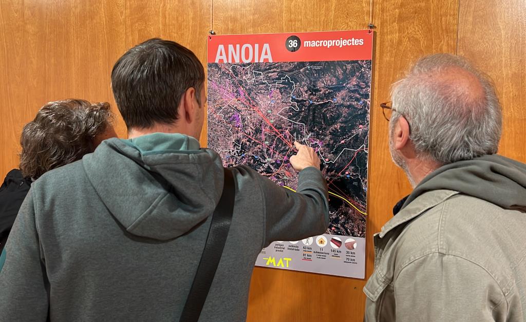 Una exposició reuneix tots els macroprojectes de renovables a l'Anoia: 