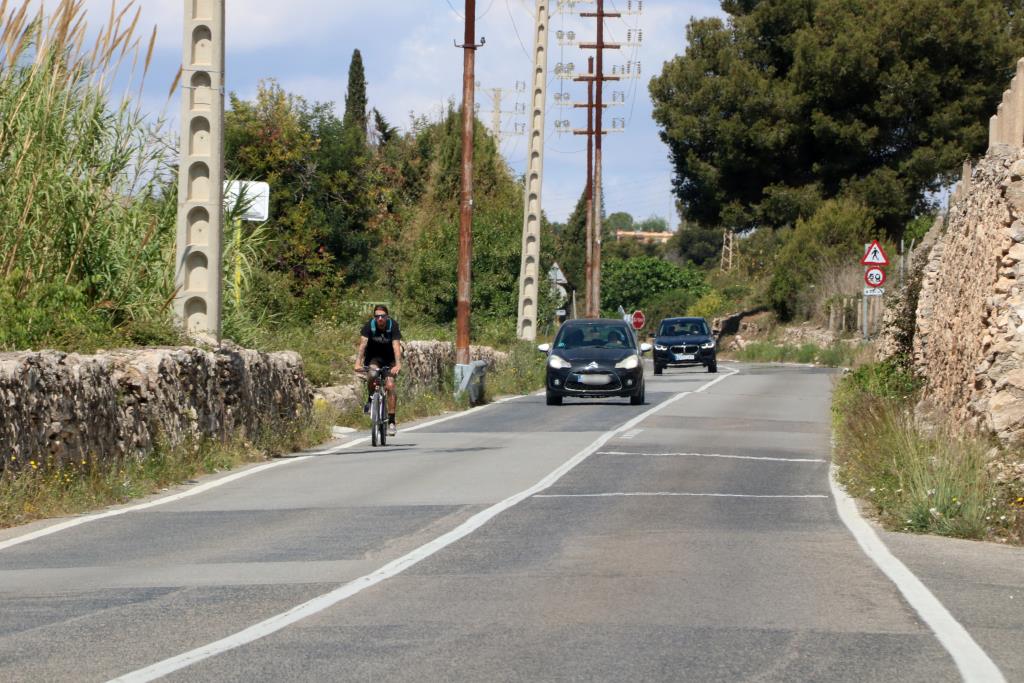 Veïns, empresaris i entitats de Vilanova i la Geltrú exigeixen resoldre la perillositat de la carretera BV-2115. ACN