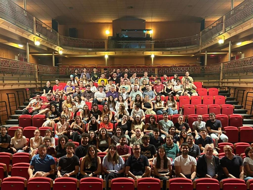 Vilafranca del Penedès dona la benvinguda als nous balladors i balladores de la Festa Major . Ajuntament de Vilafranca