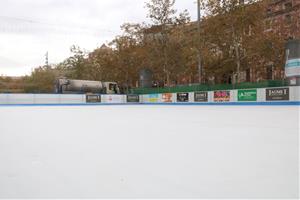 Vilafranca del Penedès instal·la una pista de gel basada en aigua no potable. ACN