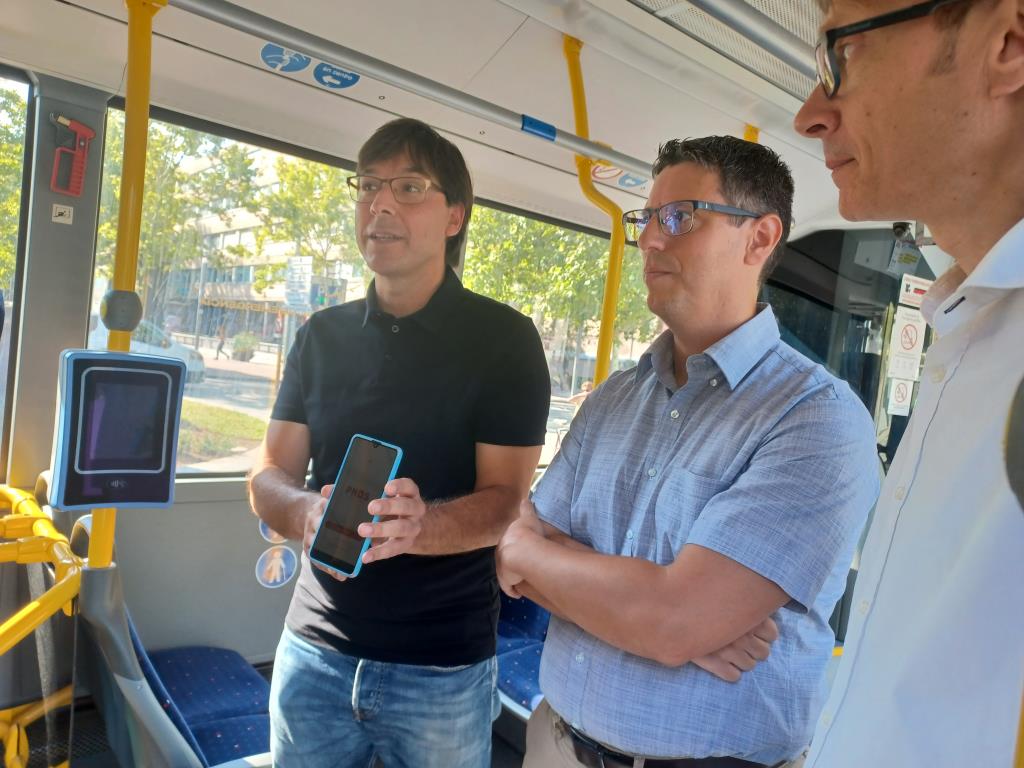 Vilafranca estrena una aplicació mòbil per utilitzar el bus urbà. Ajuntament de Vilafranca
