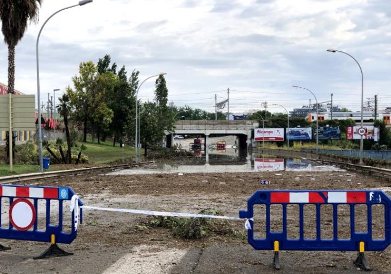 Vilanova estudia mesures per reduir les inundacions al pas sota via de la ronda d'Europa. Ajuntament de Vilanova