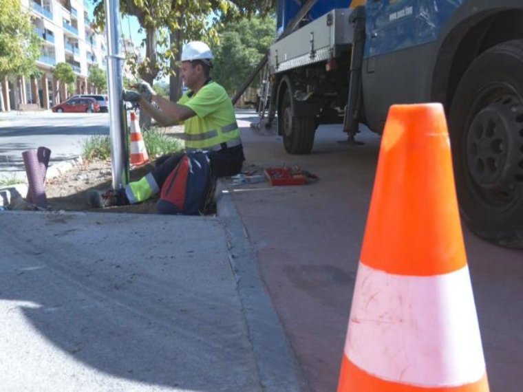 Vilanova i la Geltrú unifica el manteniment de la xarxa d'enllumenat. Ajuntament de Vilanova