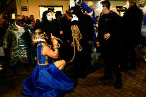 Vilanova i Sitges enterren el Carnestoltes com a punt i final a set dies de bogeria carnavalesca