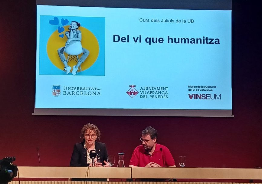 VINSEUM celebra quinze anys difonent la cultura del vi als cursos Els Juliols de la UB  . Vinseum