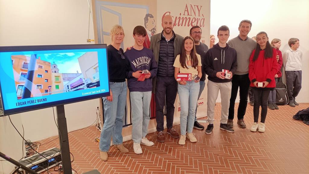 19 alumnes d’ESO i de batxillerat són premiats en el concurs de microrelats del Vendrell Tu ets essencial 2024. Ajuntament del Vendrell