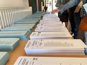 5.754.840 ciutadans estan cridats a les urnes el 12-M, un cens rècord i 130.773 persones més que el 2021. ACN