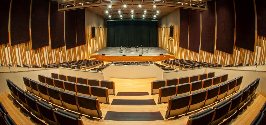 Auditori Eduard Toldrà . Eix