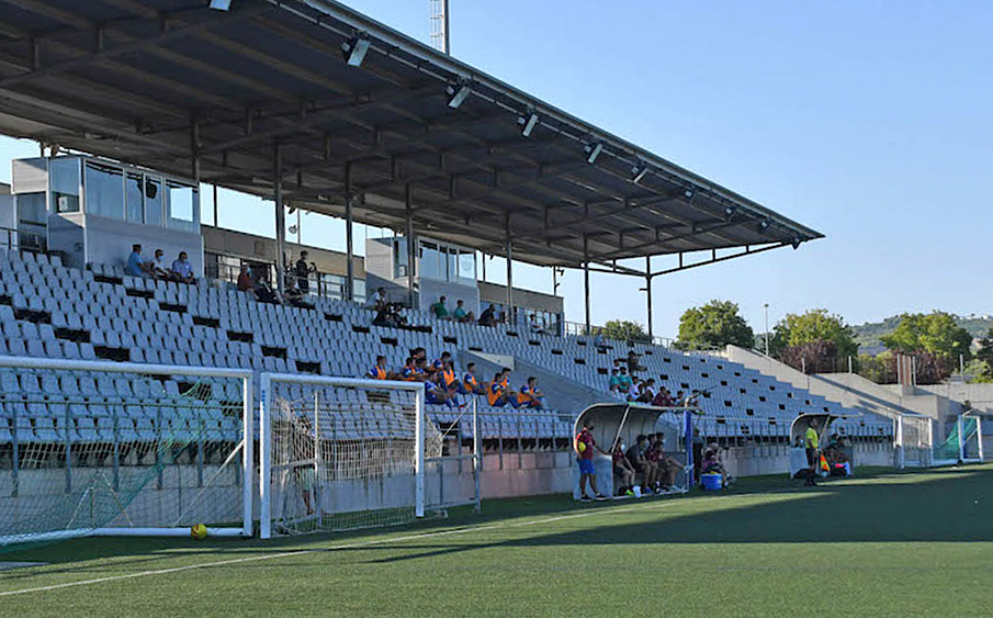 Camp dels Alumnes Obrers. Eix