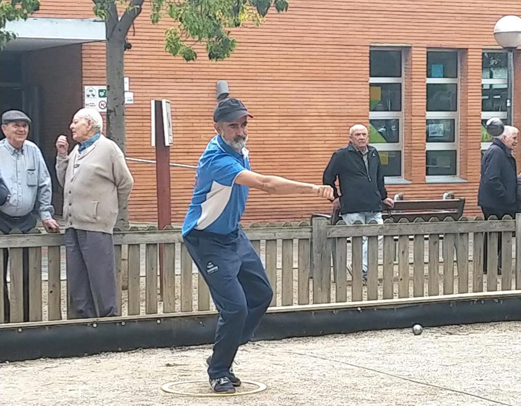 Club Petanca Vilanova i la Geltrú. Eix