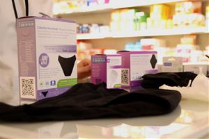 Comença la distribució gratuïta de productes menstruals reutilitzables a les farmàcies