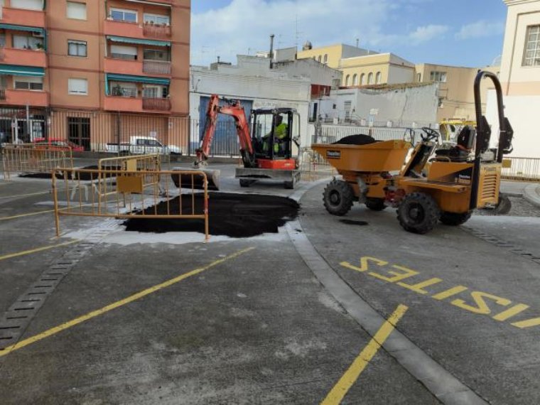 Comença la remodelació de la plaça de la Paperera per convertir-la en una zona enjardinada. Ajuntament de Vilanova
