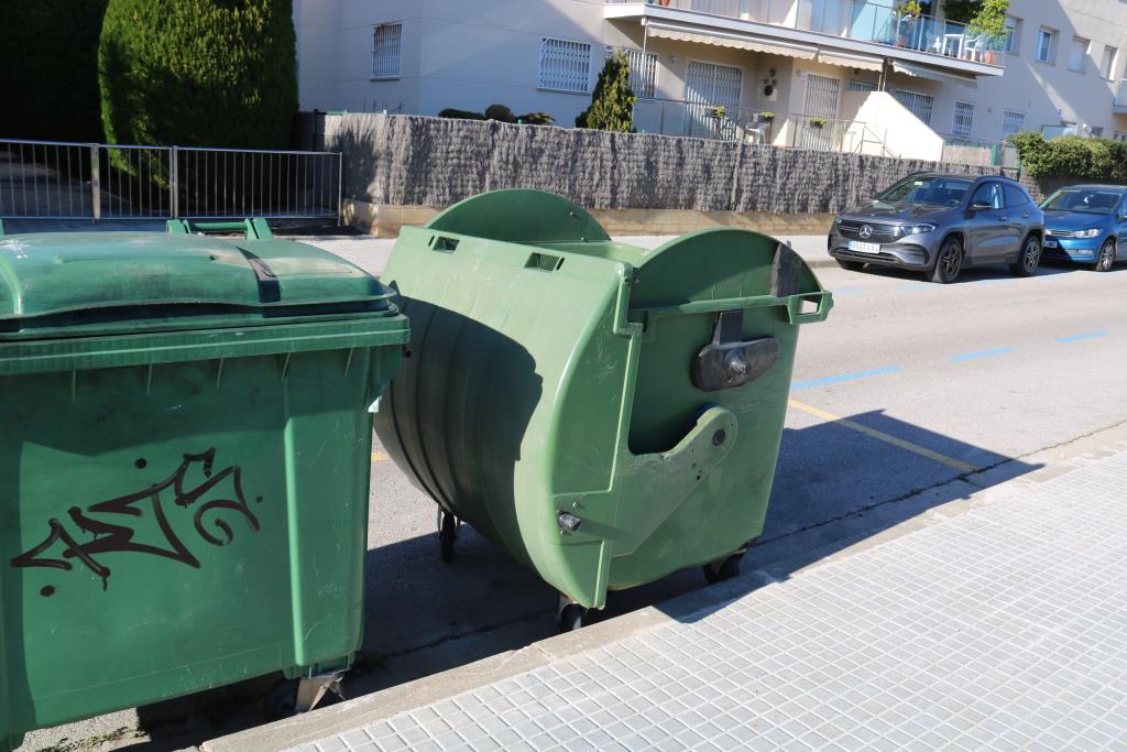 Consternació a Cubelles per la mort d'un nadó abandonat en un contenidor. ACN