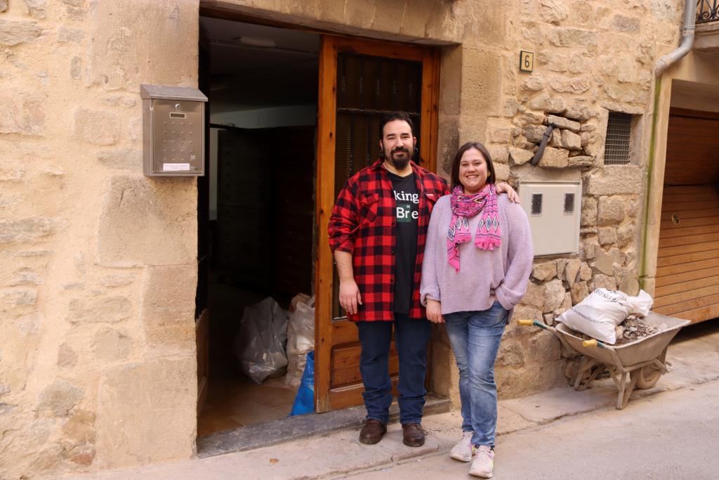 Copons recupera el comerç al poble amb la reobertura del forn de pa artesà després de 9 anys tancat. ACN