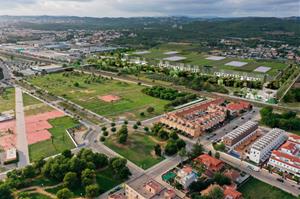 Cubelles refà una part de la requalificació dels terrenys de l’antiga tèrmica per a la construcció d’un centre logístic. ACN