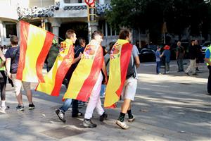 El 12-O perd pistonada al carrer i guanya pes institucional: cauen les manifestacions i Illa torna a Madrid. ACN