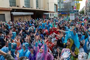 El Carnaval esclata a Vilanova i la Geltrú amb la tradicional Merengada