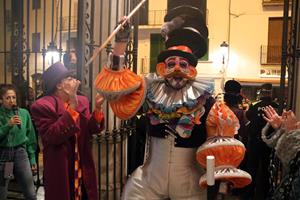 El Carnaval més màgic s’apodera de Sitges amb l’arribada del Rei Carnestoltes. ACN