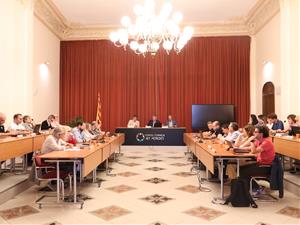 El Consell Comarcal de l'Alt Penedès aprova la Carta de Serveis 2024-2027 i dóna llum verda a la modificació de la plantilla. CC Alt Penedès