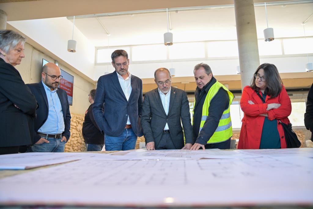 El conseller de Drets Socials, Carles Campuzano i Canadés, ha visitat avui el projecte residencial de la Fundació Santa Teresa a Calafell. Generalitat