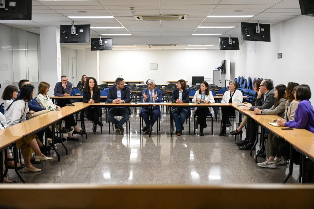 El conseller de Salut, Manel Balcells, ha visitat avui l’Hospital Residència Sant Camil . Generalitat de Catalunya