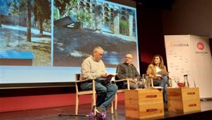 El debat sobre memòria democràtica entre el Joan Pinyol i la Montse Julià organitzat per Òmnium i la Comissió per la Memòria