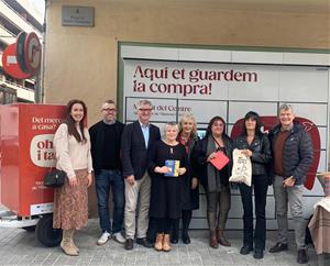 El Mercat del Centre estrena armaris refrigerats, un tricicle elèctric pel repartiment a domicili. EIX