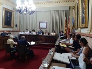 El ple de Vilanova inicia la tramitació per externalitzar  el servei de neteja viària. Ajuntament de Vilanova