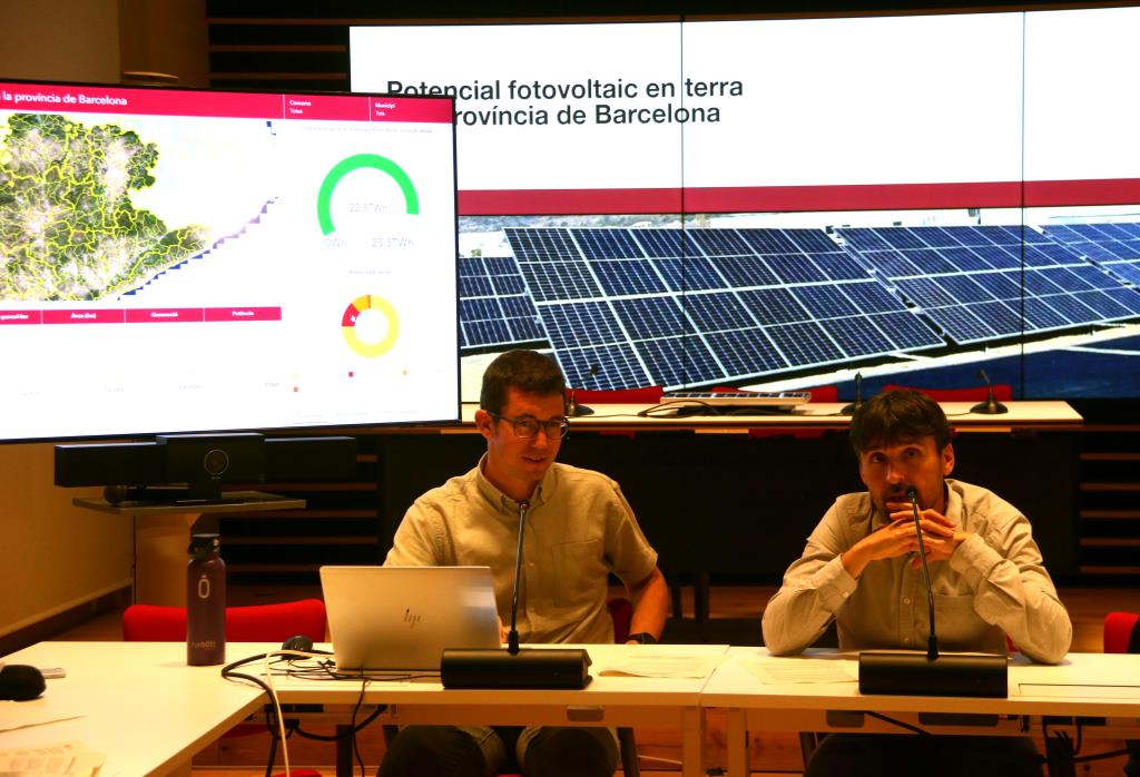 El potencial fotovoltaic de la demarcació de Barcelona és del 140% del consum elèctric actual, segons la Diputació. ACN