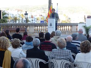 El pregó de Sant Jordi de Sitges convida a viure la festivitat a través d’un cant a la paraula i la cultura en defensa de la pau